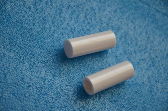 उच्च परिशुद्धता 6.0g / cm3 ZrO2 Zirconia सिरेमिक ट्यूब झाड़ी आस्तीन