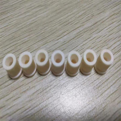 उच्च शक्ति फ्रैक्चर प्रतिरोधी एल्यूमिना ट्यूब पहनें 3.9g / Cm3